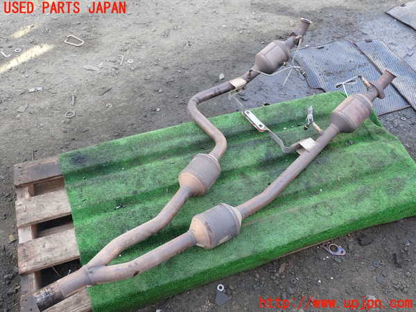 1UPJ-9234412661]ベンツ V350 W639(639811C)触媒1 中古_3