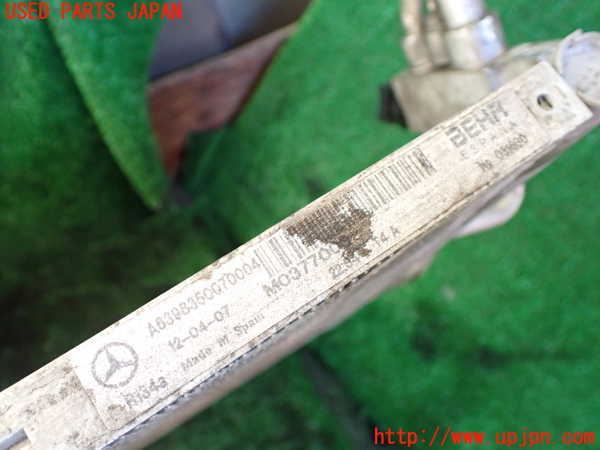 1UPJ-9234416031]ベンツ V350 W639(639811C)エアコンコンデンサー1 中古_4