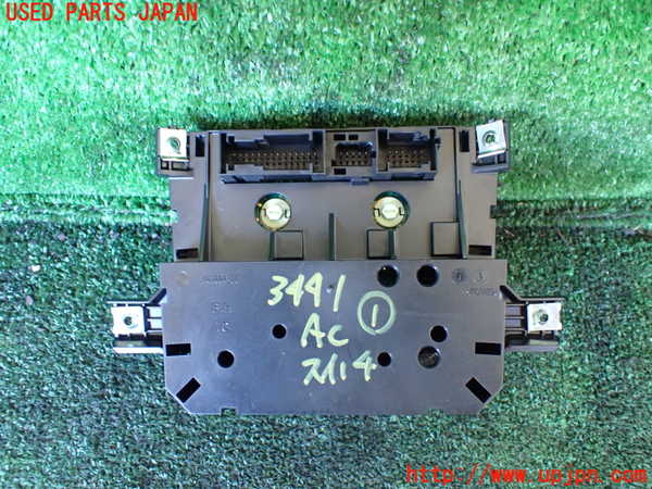 1UPJ-9234416066]ベンツ V350 W639(639811C)エアコンスイッチ1 中古_3