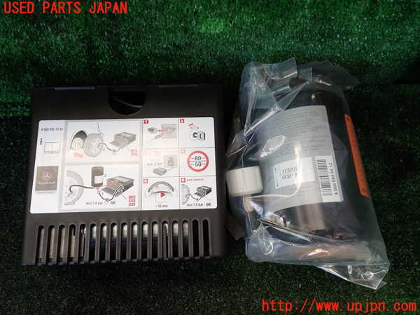 1UPJ-9234417805]ベンツ V350 W639(639811C)車載工具 中古_2