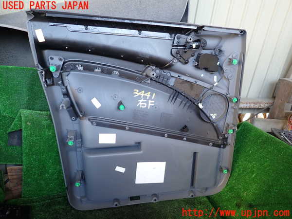 1UPJ-9234411234]ベンツ V350 W639(639811C)右前ドア内張り 中古_4