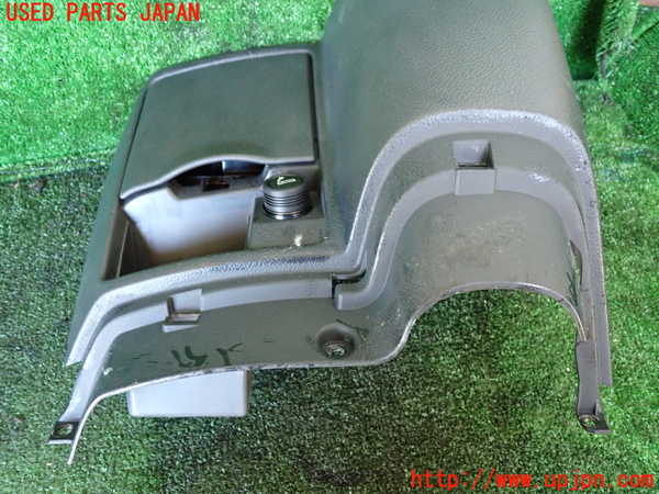 1UPJ-9234417810]ベンツ V350 W639(639811C)ドリンクホルダー 中古_3