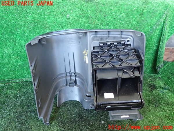 1UPJ-9234417810]ベンツ V350 W639(639811C)ドリンクホルダー 中古_4