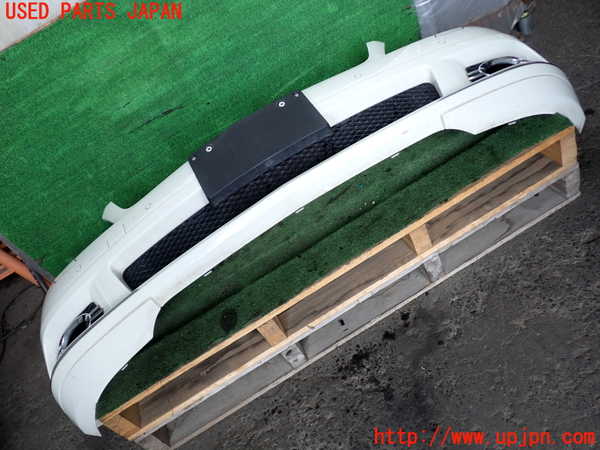 2UPJ-9234421010]ベンツ C200(204048)(204)フロントバンパー 中古_2