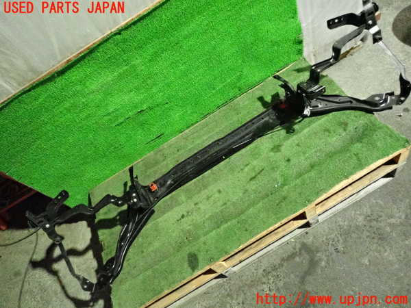 2UPJ-9234421040]ベンツ C200(204048)(204)アッパーコアサポート 中古_3