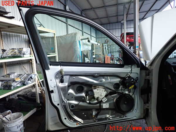 2UPJ-9234421260]ベンツ C200(204048)(204)左前ドア 中古(43R-001582 M3240)_4