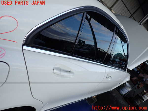 2UPJ-9234421290]ベンツ C200(204048)(204)右後ドア 中古(43R-001582 M3240)_2