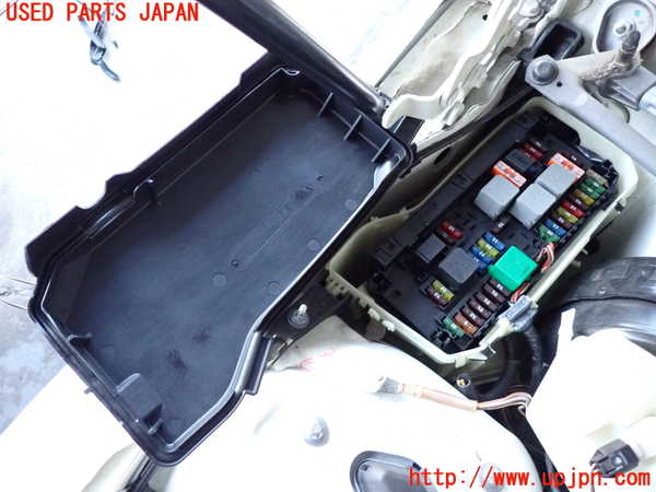 2UPJ-9234426742]ベンツ C200(204048)(204)ヒューズボックス2 中古_2