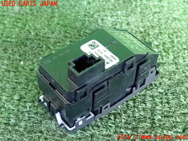 2UPJ-9234426290]ベンツ C200(204048)(204)ハザードスイッチ 中古_2