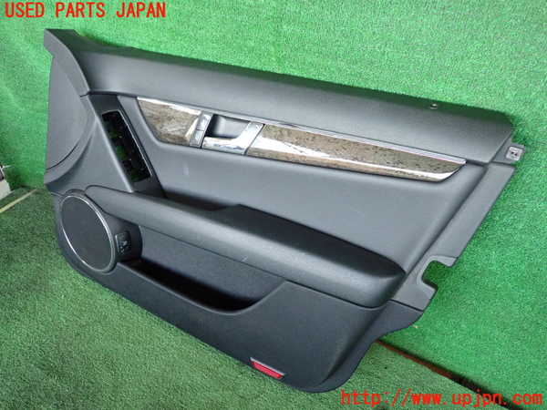 2UPJ-9234421234]ベンツ C200(204048)(204)右前ドア内張り 中古_2