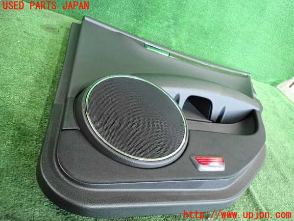 2UPJ-9234421294]ベンツ C200(204048)(204)右後ドア内張り 中古_3