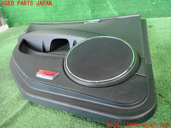 2UPJ-9234421324]ベンツ C200(204048)(204)左後ドア内張り 中古_3