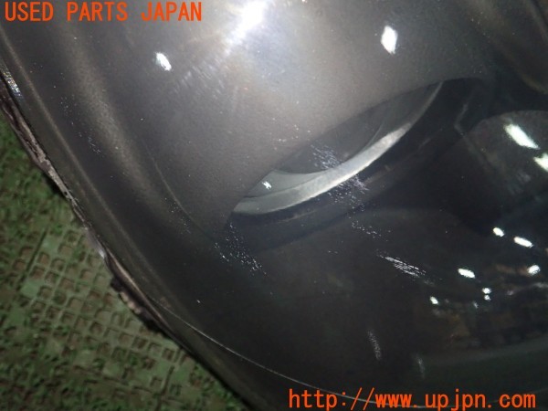 3UPJ=9234430561]ベンツ CLS350(219356C C219)純正加工 HELLA ヘラ ヘッドライト 社外ヘッドライトレンズ付き 黒ベゼル 中古_2