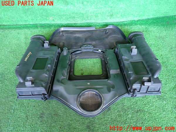 2UPJ-9234432560]ベンツ CLS350(219356C)(219)エアクリーナーボックス 中古_3