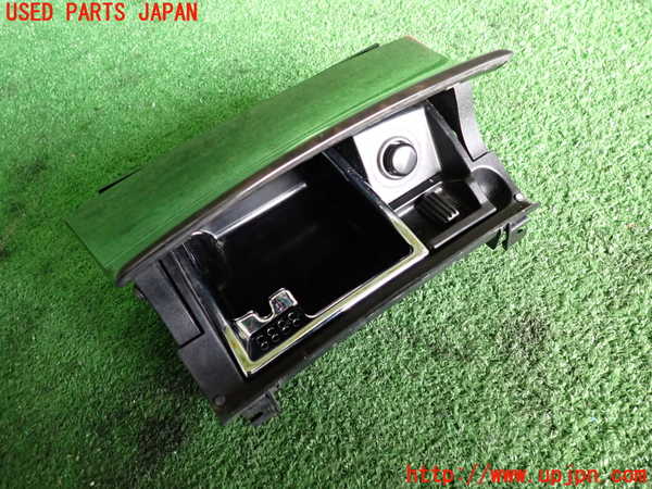 2UPJ-9234437821]ベンツ CLS350(219356C)(219)灰皿1 中古_2