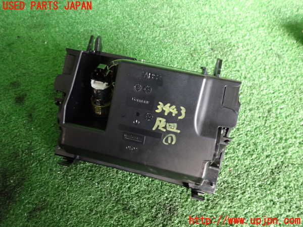 2UPJ-9234437821]ベンツ CLS350(219356C)(219)灰皿1 中古_3