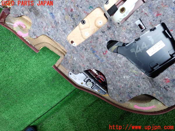 2UPJ-9234431234]ベンツ CLS350(219356C)(219)右前ドア内張り 中古_4