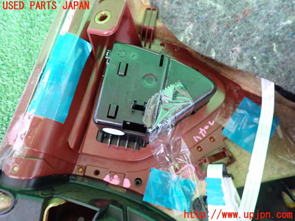 2UPJ-9234431324]ベンツ CLS350(219356C)(219)左後ドア内張り (ジャンク品) 中古_4