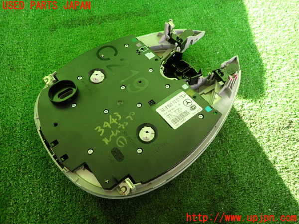 2UPJ-9234436411]ベンツ CLS350(219356C)(219)ルームランプ1 (1列目真中) 中古_2