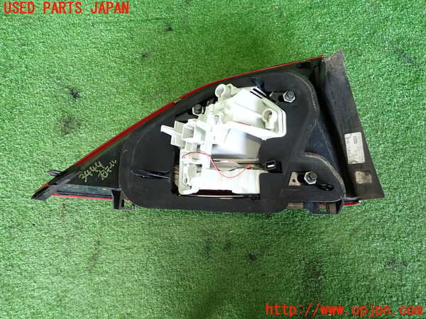 2UPJ-9234441530]ボルボ・S60(FB4164T)右テールランプ 中古_3