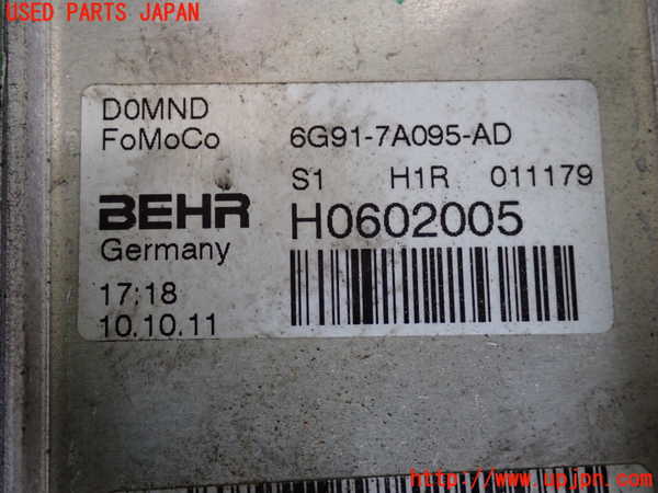 2UPJ-9234442481]ボルボ・S60(FB4164T)オイルクーラー1 中古_3