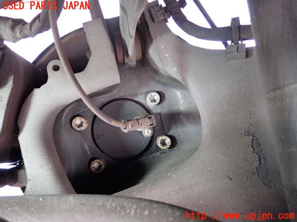 2UPJ-9234444305]ボルボ・S60(FB4164T)左リアナックルハブ 中古_2