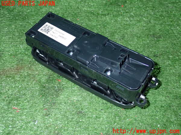 2UPJ-9234446240]ボルボ・S60(FB4164T)右前パワーウィンドウスイッチ 中古_2