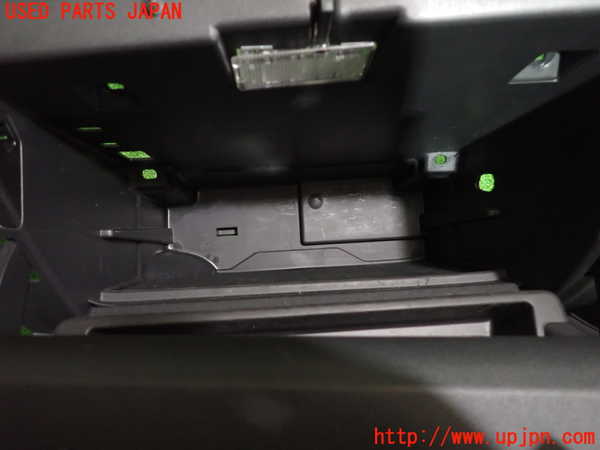 2UPJ-9234447516]ボルボ・S60(FB4164T)グローブボックス1 中古_5