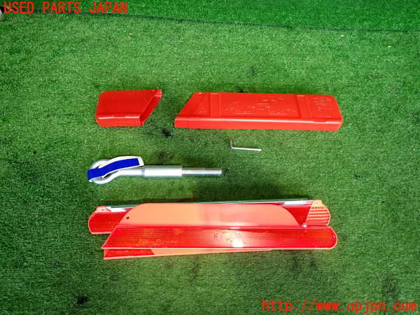 2UPJ-9234447805]ボルボ・S60(FB4164T)車載工具 中古_1