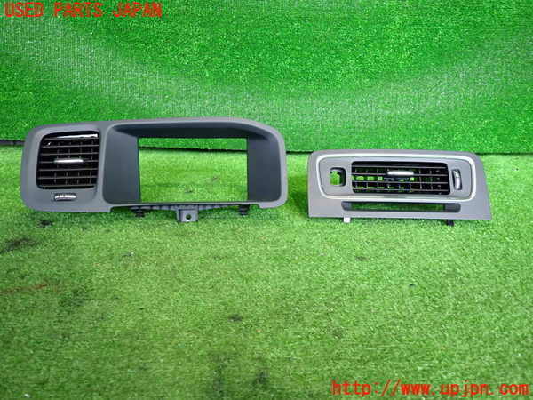 2UPJ-9234447528]ボルボ・S60(FB4164T)エアコン吹き出し口3 (真中) 中古_1