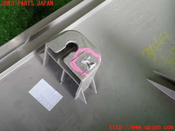 2UPJ-9234447675]ボルボ・S60(FB4164T)右リアピラートリム 中古_3