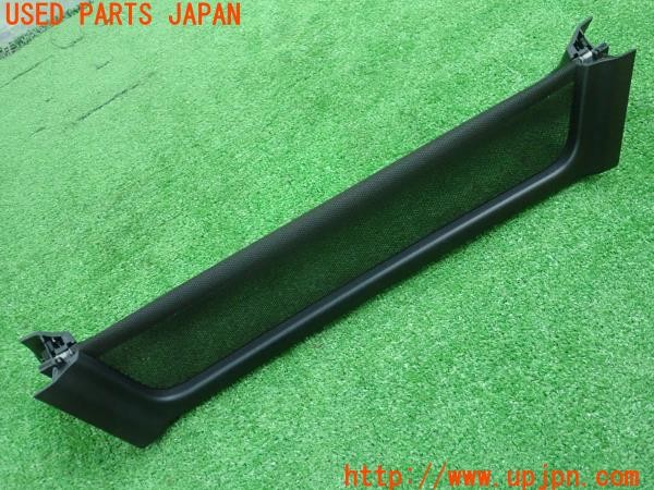 3UPJ=9234450602]BMW Z4 Mスポーツ(LL20 E89)純正 7 200 802 ウィンドディフレクター 中古_3