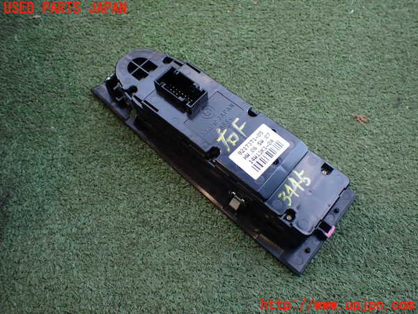 2UPJ-9234456240]BMW Z4 E89(LL20)右パワーウィンドウスイッチ 中古_2