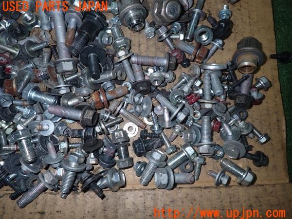 3UPJ=9234460720]レクサス IS250 バージョンL(GSE20)中期 ネジ・ナット・ステー類 セット ジャンク_3