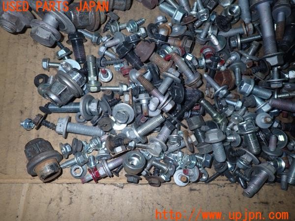 3UPJ=9234460720]レクサス IS250 バージョンL(GSE20)中期 ネジ・ナット・ステー類 セット ジャンク_4