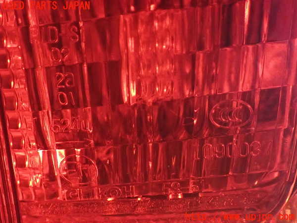 2UPJ-9234461530]レクサス・IS250(GSE20)右テールランプ 中古_3