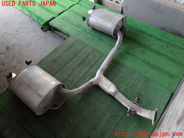 2UPJ-9234462671]レクサス・IS250(GSE20)リアマフラー1 中古_2