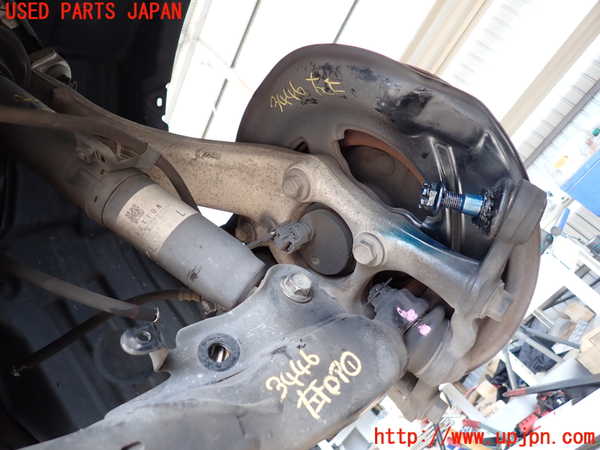 2UPJ-9234464295]レクサス・IS250(GSE20)左フロントナックルハブ 中古_3