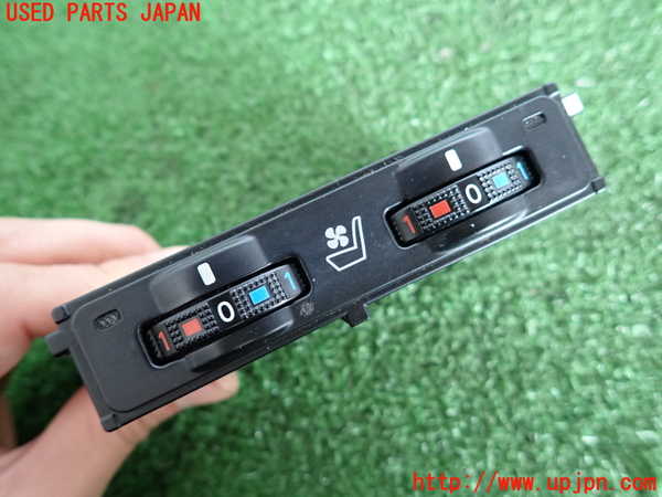 2UPJ-9234466066]レクサス・IS250(GSE20)エアコンスイッチ1 中古_3