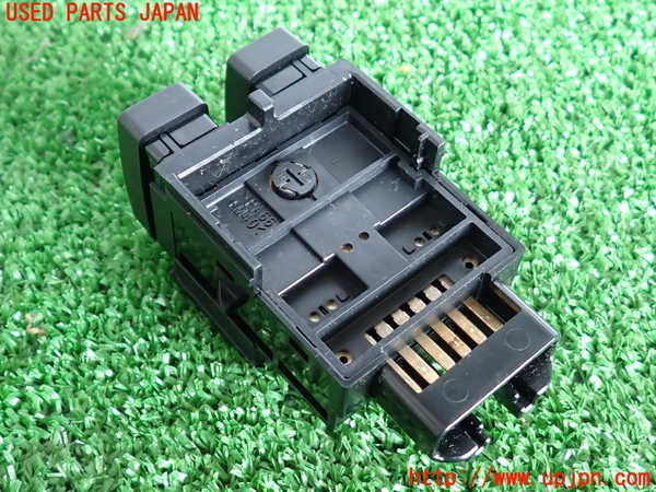 2UPJ-9234466308]レクサス・IS250(GSE20)スイッチ3 (フューエル) 中古_2