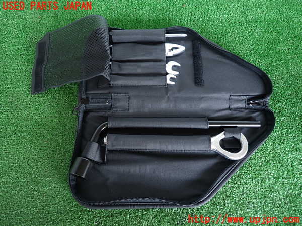 2UPJ-9234467805]レクサス・IS250(GSE20)車載工具 中古_2