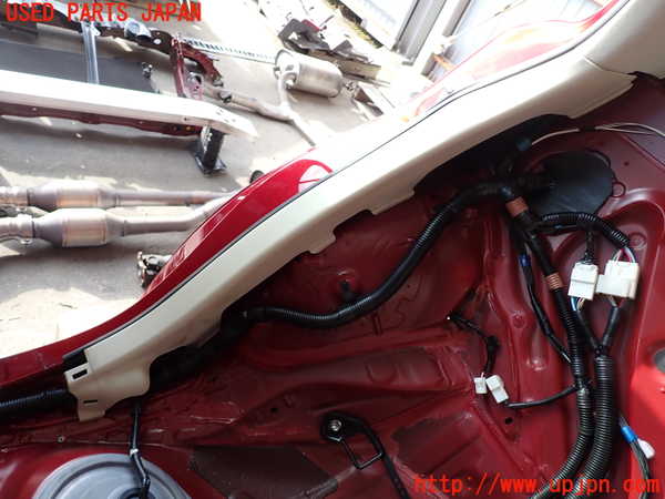 2UPJ-9234467675]レクサス・IS250(GSE20)右リアピラートリム 中古_3