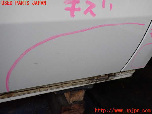 2UPJ-9234471230]ベンツ B180(246242)(246)右前ドア 中古(43R-00049 M25)_2