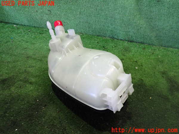 2UPJ-9234472410]ベンツ B180(246242)(246)ラジエータータンク 中古_2