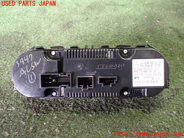 2UPJ-9234476066]ベンツ B180(246242)(246)エアコンスイッチ1 中古_2