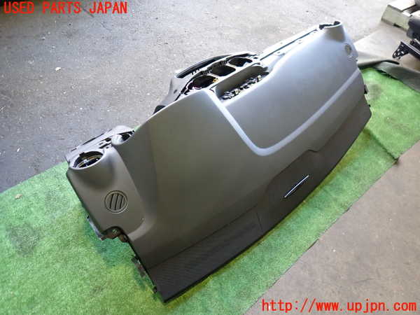 2UPJ-9234477505]ベンツ B180(246242)(246)ダッシュボード (ジャンク品) 中古_4