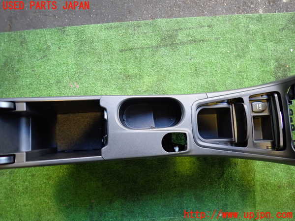 2UPJ-9234477540]ベンツ B180(246242)(246)センターコンソール 中古_4