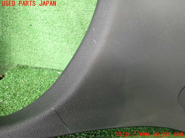 2UPJ-9234477665]ベンツ B180(246242)(246)右センターピラートリム 中古_2