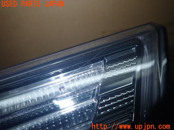 3UPJ=9234480547]マークX 250S GRスポーツ(GRX130)後期 純正 KOITO 22-360 テールランプ フィニッシャー 中古_2