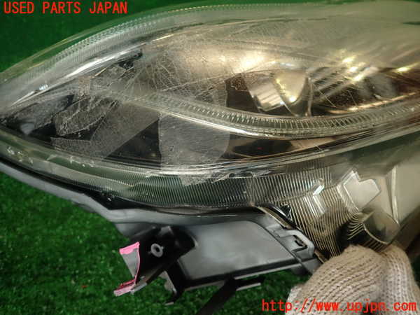 2UPJ-9234481130]マークX(GRX130)右ヘッドライト (ジャンク品) HID 中古_2